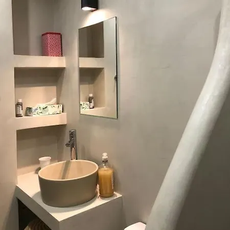 5th Floor Bright Flat At Bohemian Exarcheia Apartment *