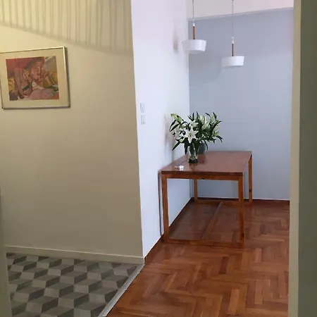 5th Floor Bright Flat At Bohemian Exarcheia Apartment
