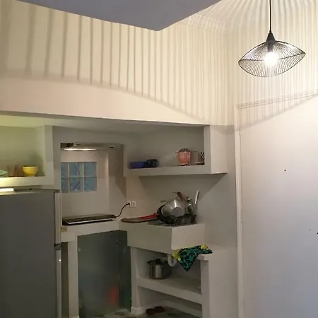 5th Floor Bright Flat At Bohemian Exarcheia Apartment